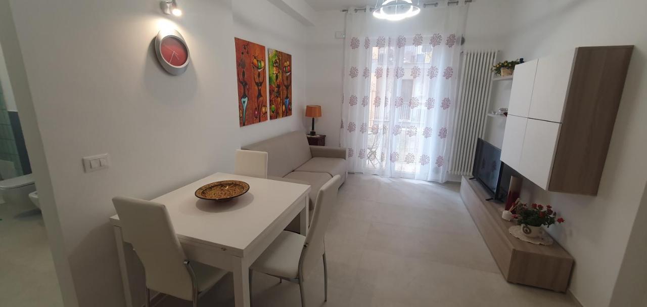 Ferienwohnung Casa Riblo E Flo Monopoli Exterior foto